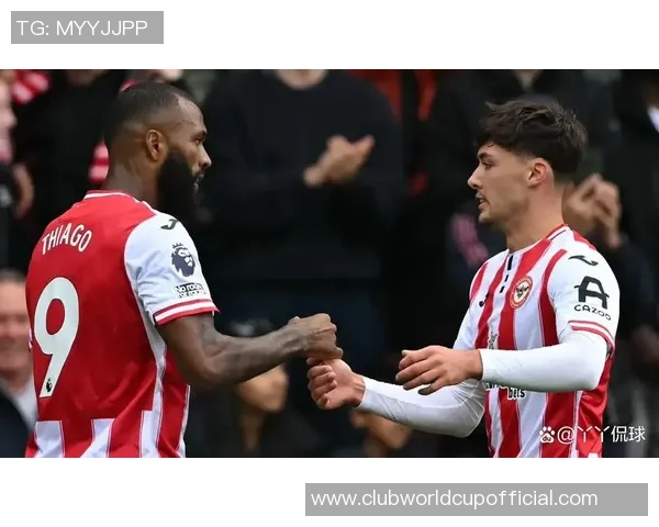 布莱顿与曼联激战成和双方在英超赛场上展现精彩对决